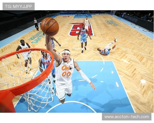 猛龙激战黄蜂上演巅峰对决年轻核心闪耀全场引爆赛季焦点