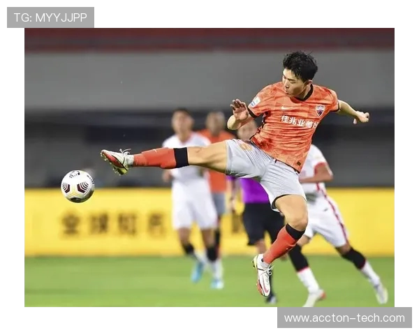 赛后分析：深圳足球队与上海足球队的技术对决全景回顾