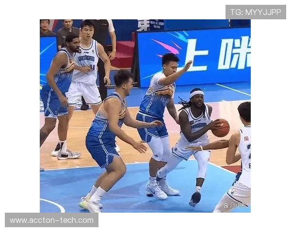 骑士队与魔术队激战正酣 双方力争季后赛席位精彩对决引人瞩目