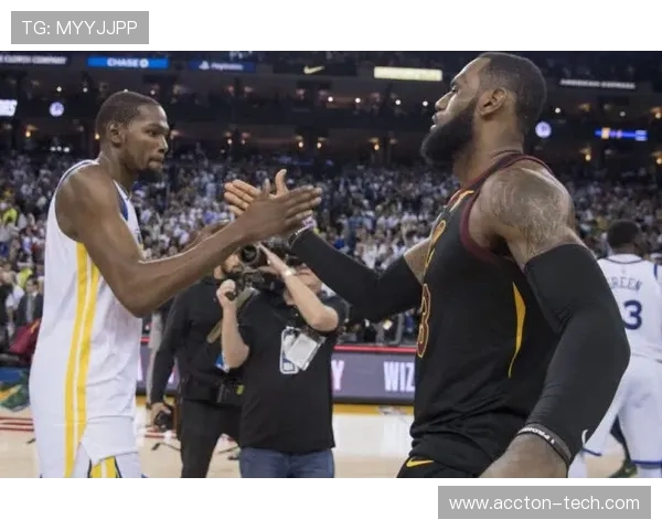 2016年NBA总决赛勇士与骑士的巅峰对决与传奇时刻回顾 2016年NBA总决赛勇士与骑士的巅峰对决与传奇时刻回顾