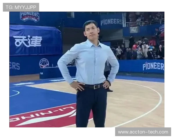 张庆鹏：从篮球场上的拼搏者到生活中的奋斗典范